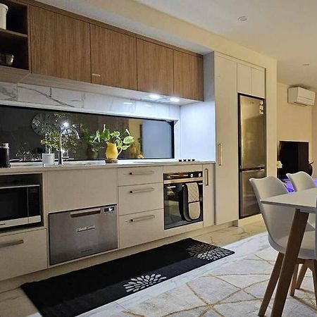 2-Bedroom Ensuite, Close To City, Comfortable, Accessible With Own Parking Christchurch Exterior photo