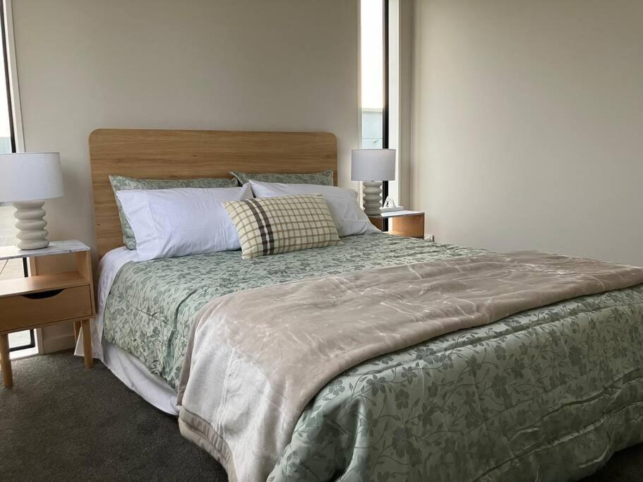 2-Bedroom Ensuite, Close To City, Comfortable, Accessible With Own Parking Christchurch Exterior photo