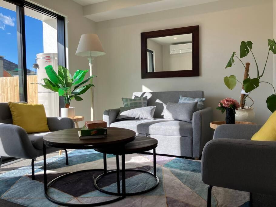 2-Bedroom Ensuite, Close To City, Comfortable, Accessible With Own Parking Christchurch Exterior photo